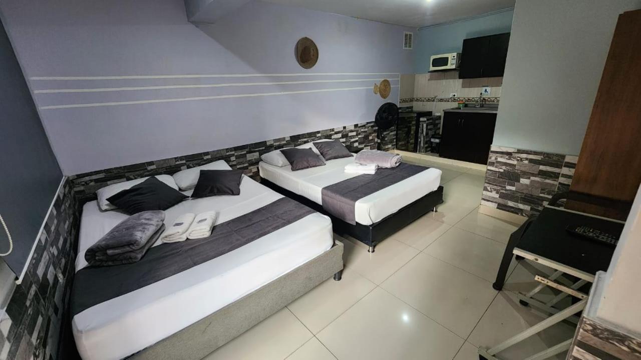 Hotel Medellin Calasanz Exterior photo