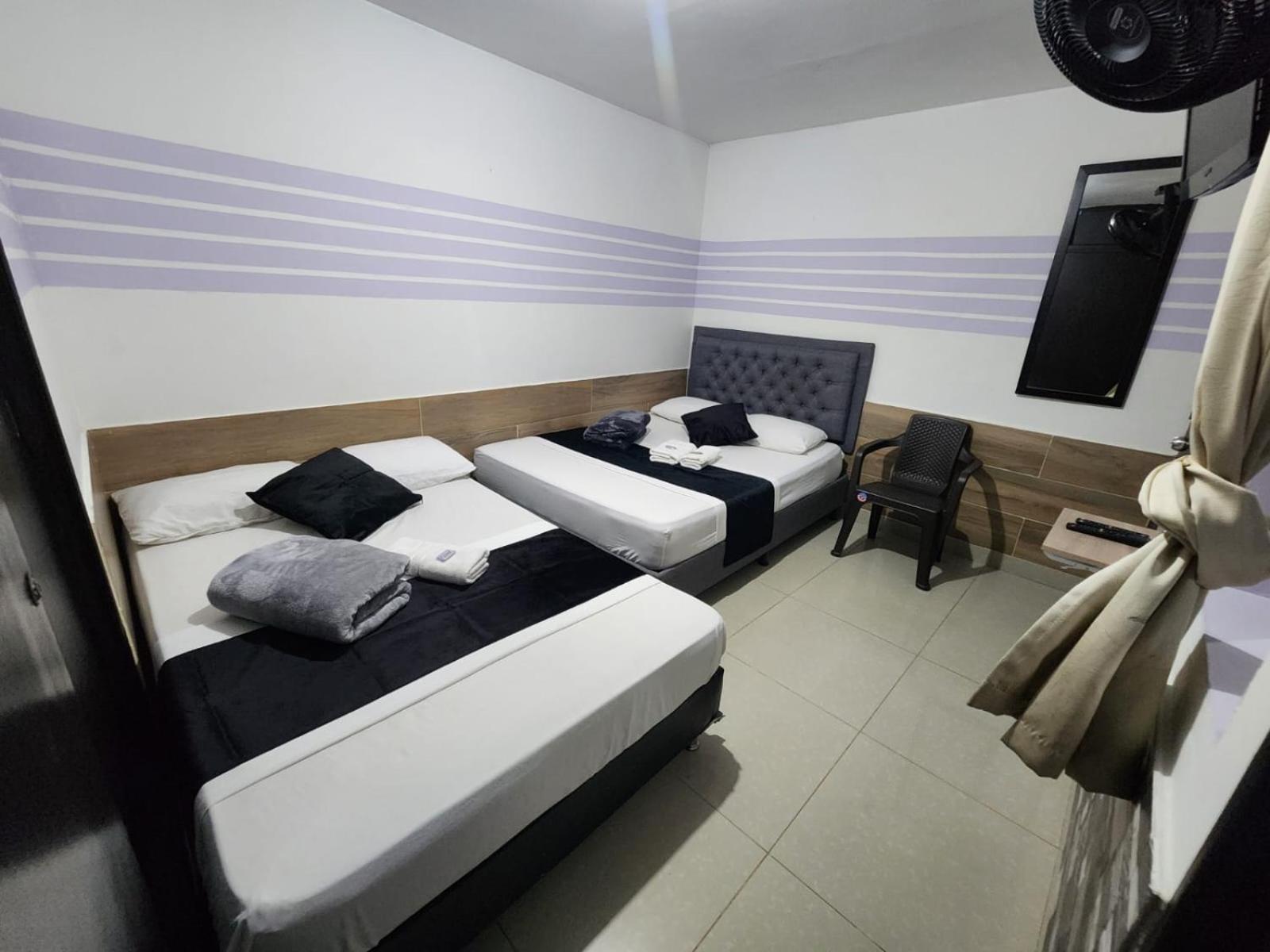 Hotel Medellin Calasanz Exterior photo